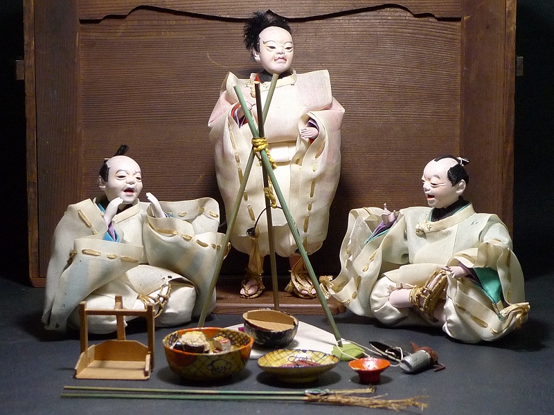 水盤，古銅製，時代物，重17千克。 水盤，古銅製，時代物，重17千克。 映し