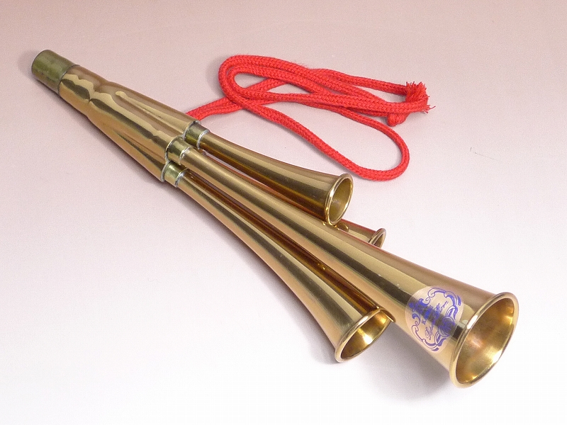 チアホーン 4連ホーン　金属製　2個セット　ゴールド　サッカー　フットサル　応援 チアホーン 4連ホーン 金属製 2個セット ゴールド サッカー フットサル